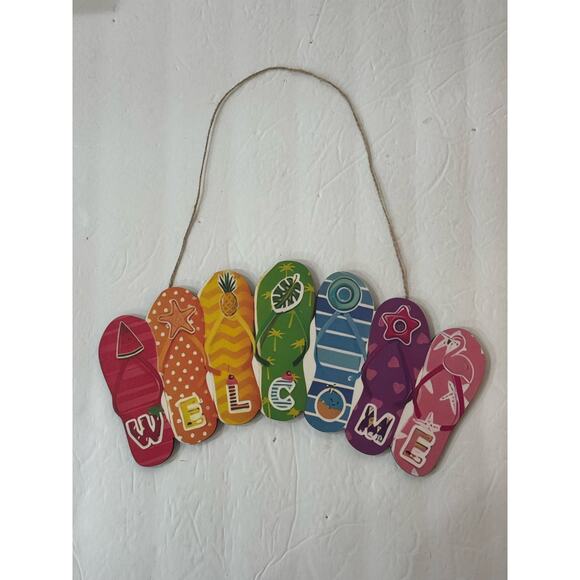 Welcome Beach Flip Flop Wood Sign - Perfect for Wreaths, Entryways, Home Decor - Picture 4 of 4